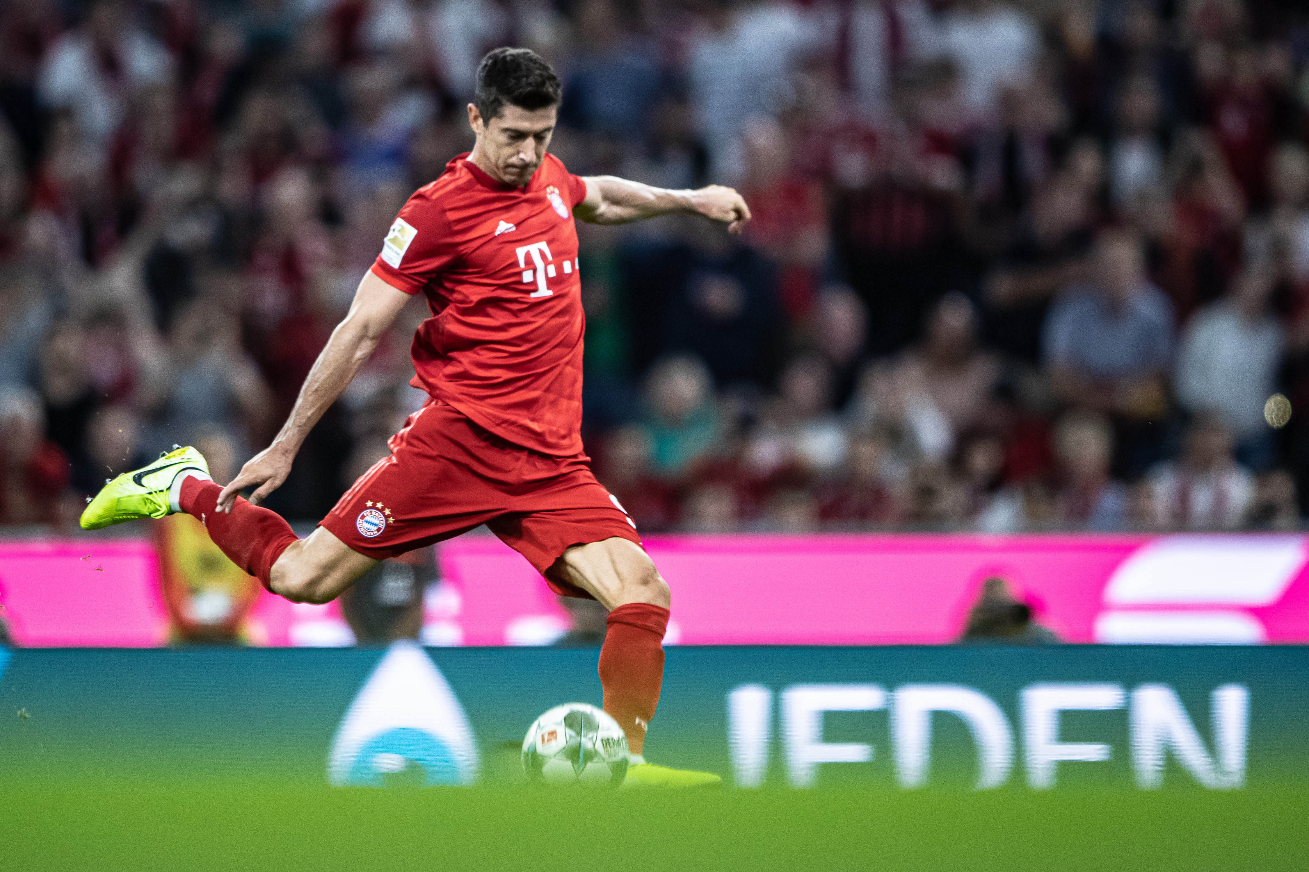 若单一转会窗签下两位转会费上亿欧的球员，利物浦将创历史