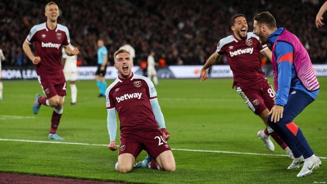 国足训练营进入封闭模式，外界信息有限