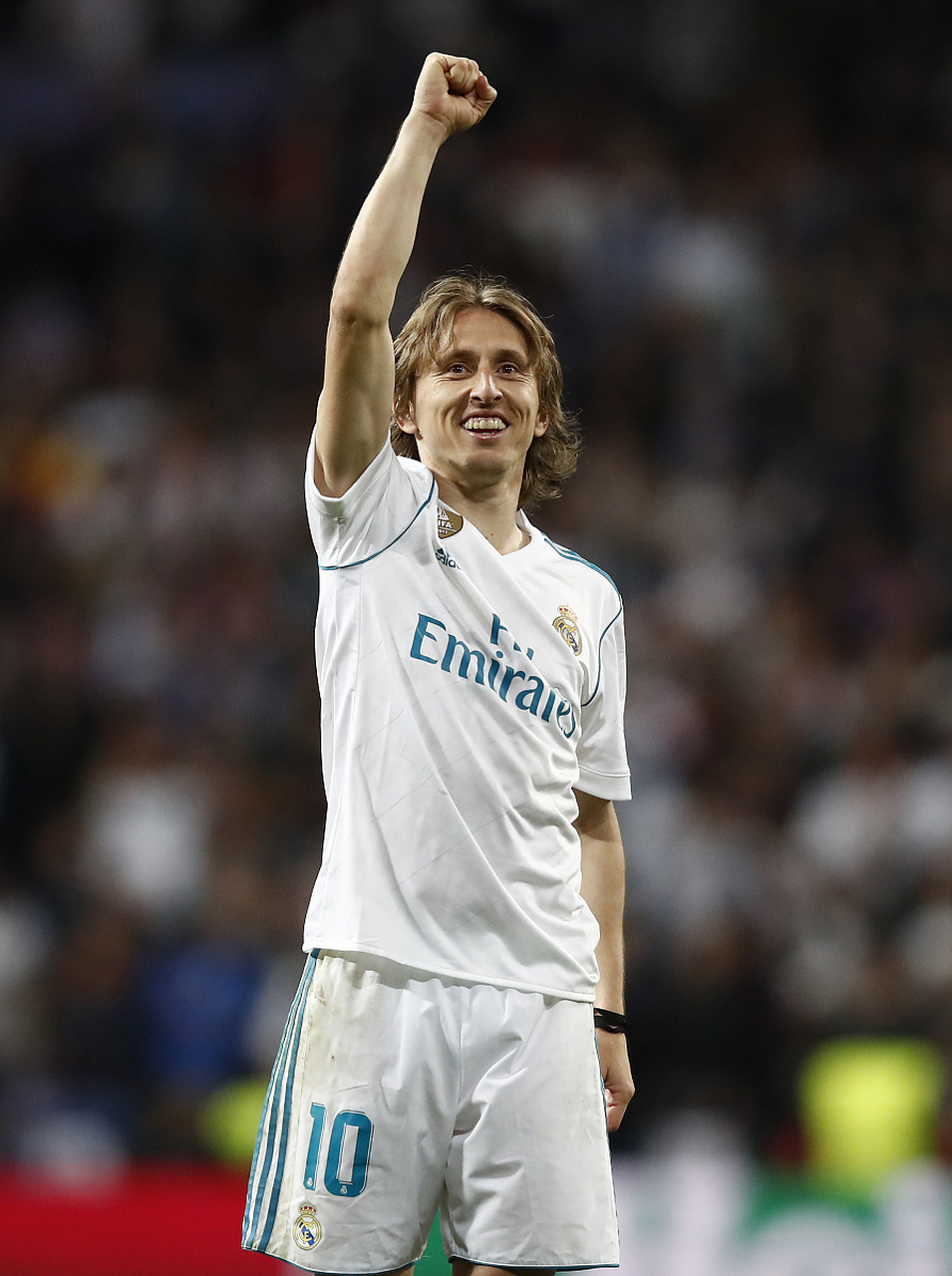 天空体育：张伯伦目前正在阿森纳训练，同时筹划下一步动向