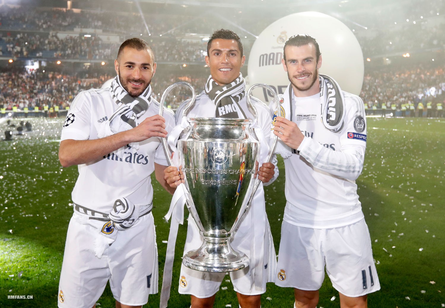 随阿根廷队在西班牙公开训练，梅西：感谢今天到场的所有人