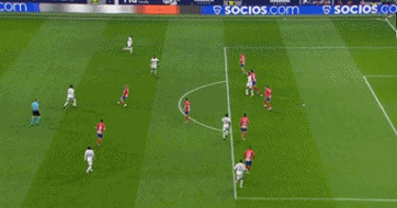 庆祝大儿子蒂亚戈13岁生日，梅西一家举办了巴萨主题生日派对